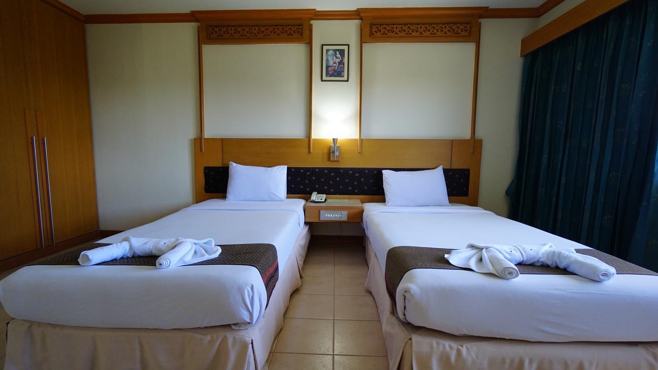 Supanich Railway Station Aparthotel Chiang Mai Bagian luar foto